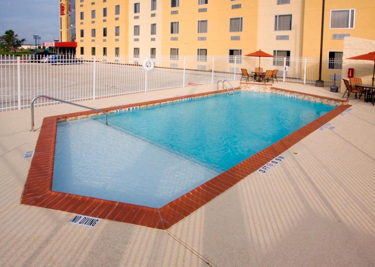 Red Roof Inn & Suites Beaumont Zewnętrze zdjęcie